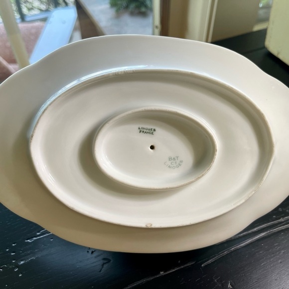 LIMOGES FRANCE, GRAVY BOWL WITH ATTACHED UNDERPLATE. - Picture 5 of 9